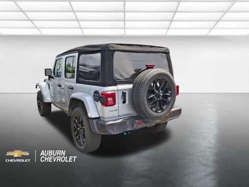 Used 2024 Jeep Wrangler Unlimited Sahara AWD/4WD image 5