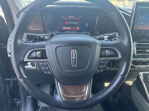 Used 2023 Lincoln Navigator Black Label image 12