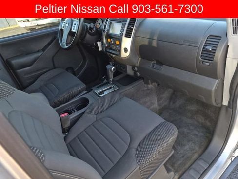 Used 2018 Nissan Frontier PRO-4X AWD/4WD image 12