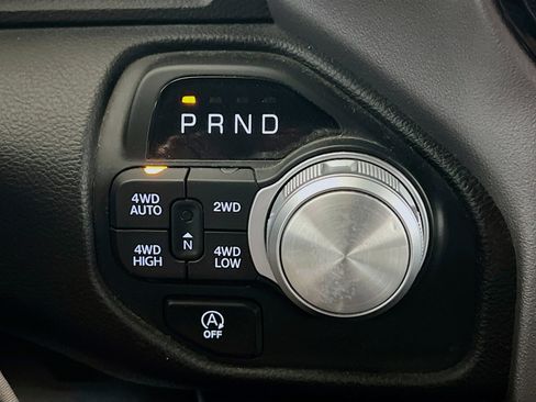 Used 2025 RAM 1500 Laramie AWD/4WD image 13