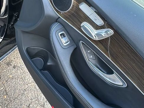 Used 2018 Mercedes-Benz C 300 4MATIC Sedan image 22