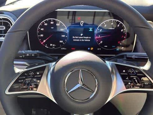 Certified 2026 Mercedes-Benz GLC 300 4MATIC image 8