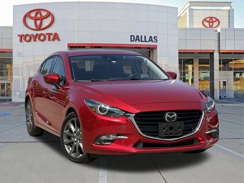 Used 2018 MAZDA MAZDA3 Grand Touring w/ Premium Equipment Package FWD image 1