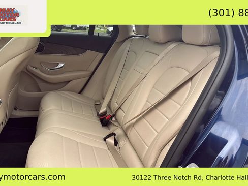 Used 2019 Mercedes-Benz GLC 300 4MATIC image 24