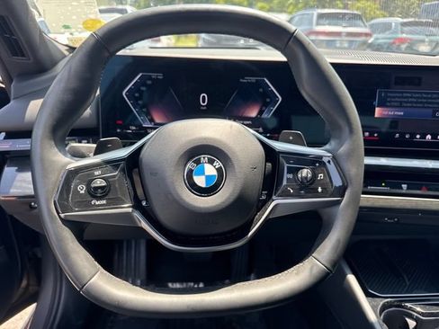 Used 2024 BMW 530i RWD image 19