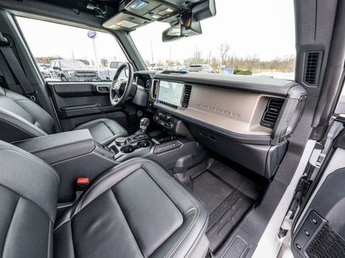 New 2025 Ford Bronco Outer Banks image 64