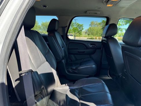 Used 2013 Chevrolet Tahoe LT w/ Luxury Package AWD/4WD image 14
