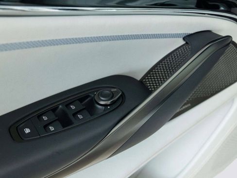 Used 2025 Aston Martin DBX 707 image 22