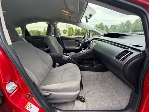 Used 2012 Toyota Prius Three FWD image 16