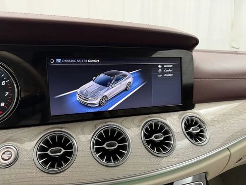 Used 2018 Mercedes-Benz E 400 4MATIC Cabriolet image 34