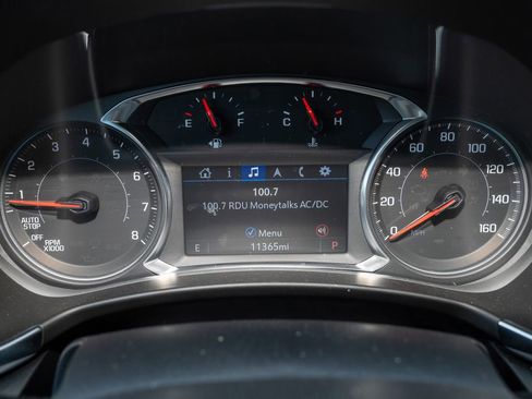 Used 2024 Chevrolet Equinox LT image 18