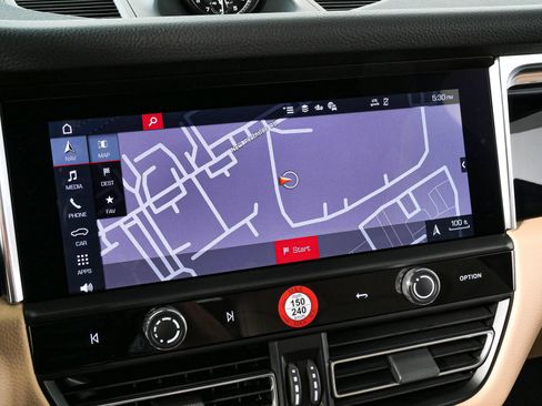 New 2026 Porsche Macan AWD/4WD image 14