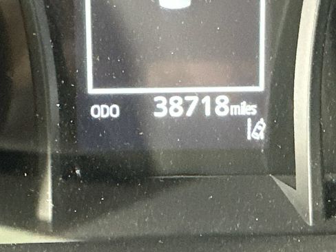 Used 2022 Toyota Camry LE FWD image 34