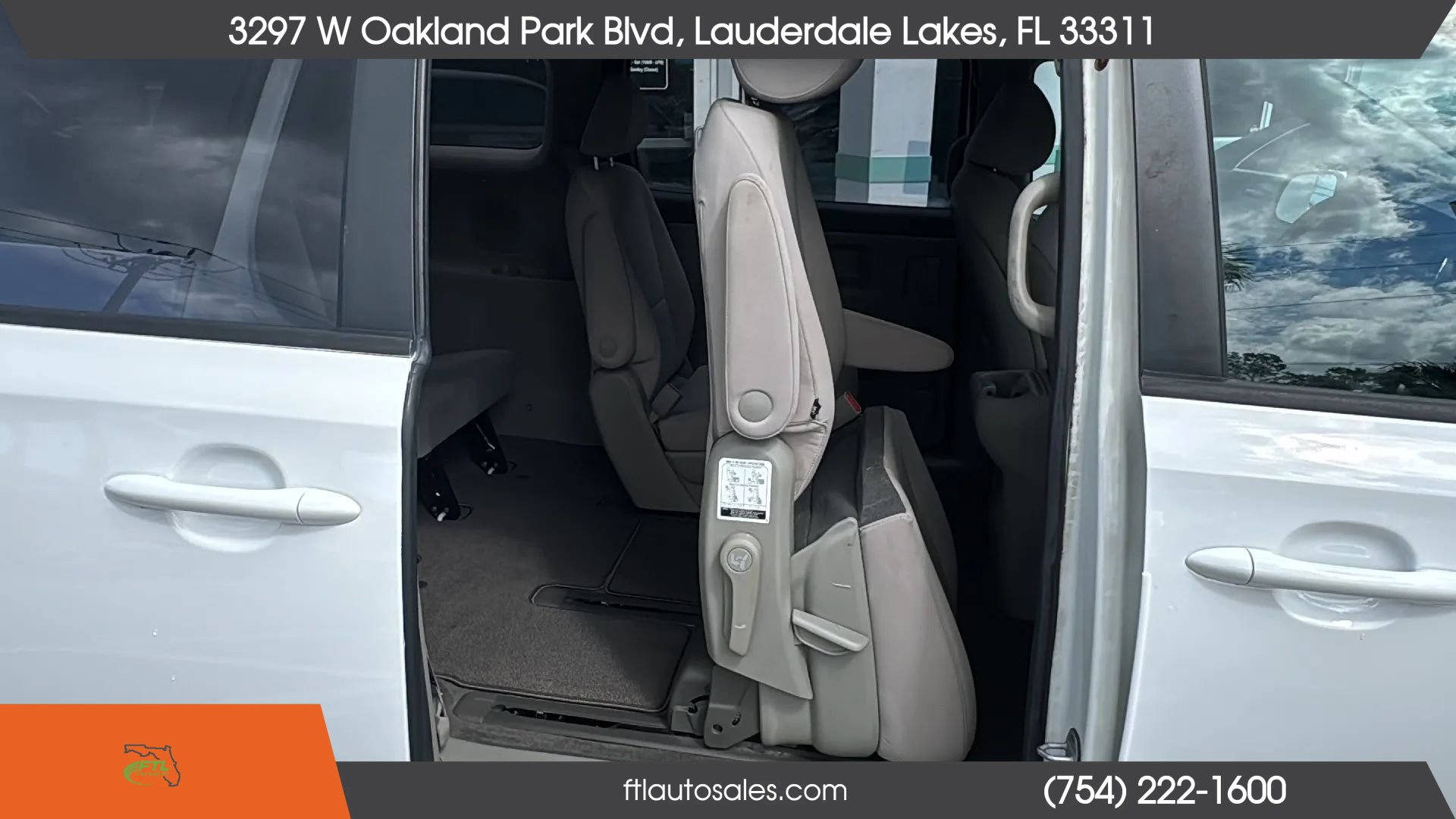 Used 2017 Kia Sedona L FWD image 24