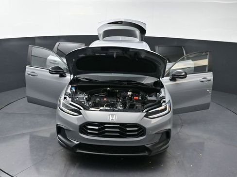 Used 2025 Honda HR-V Sport image 41