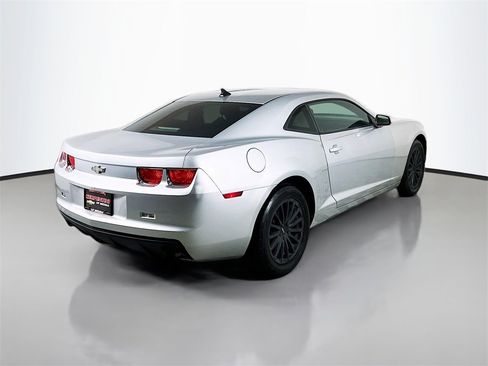 Used 2010 Chevrolet Camaro LS image 6