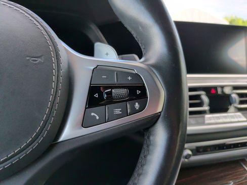 Used 2021 BMW X7 M50i w/ Dynamic Handling Package image 22