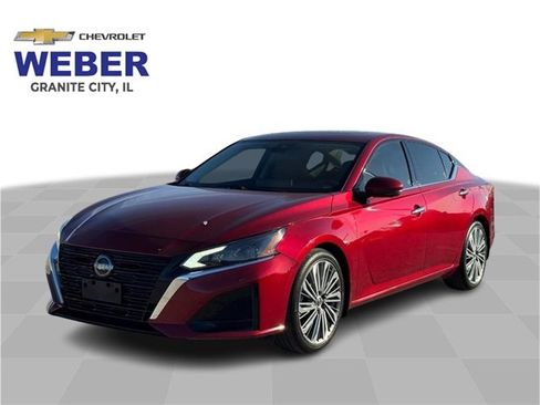 Used 2023 Nissan Altima 2.5 SL image 1