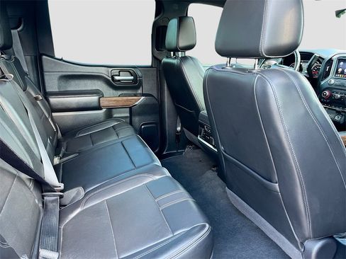 Used 2021 Chevrolet Silverado 1500 High Country w/ Technology Package image 30