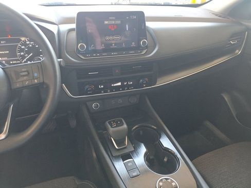 Used 2023 Nissan Rogue SV AWD/4WD image 12
