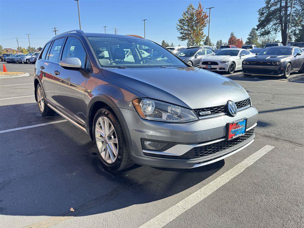 Used 2017 Volkswagen Golf Alltrack AWD/4WD image 7