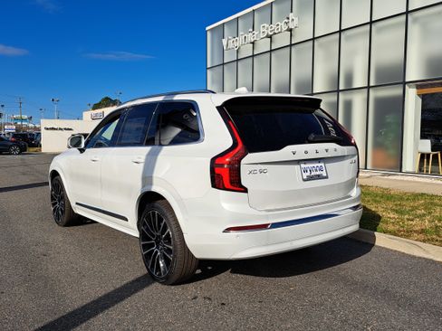 New 2026 Volvo XC90 B6 Plus w/ Protection Package Premier image 4