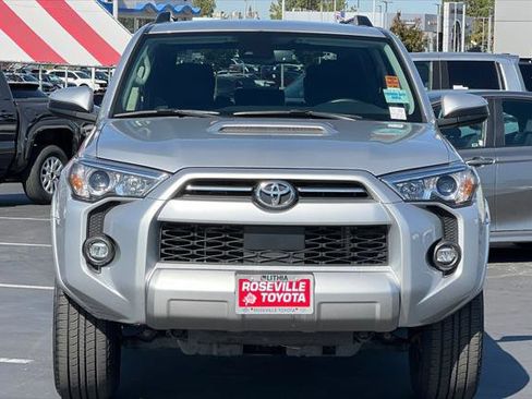 Certified 2024 Toyota 4Runner TRD Off-Road image 10