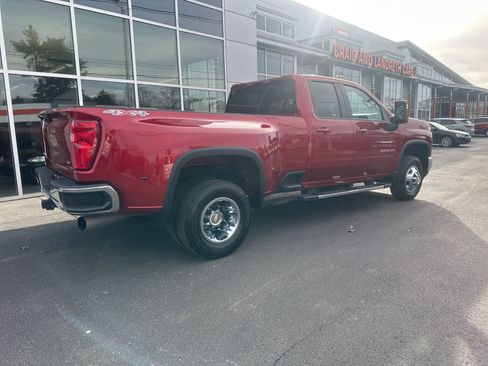 Used 2024 Chevrolet Silverado 3500 LT w/ Convenience Package AWD/4WD image 3