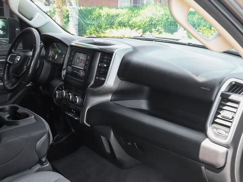 Used 2019 RAM 1500 Big Horn AWD/4WD image 41