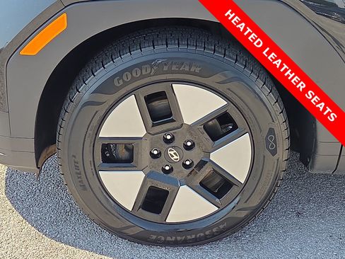 Used 2024 Hyundai Santa Fe SEL FWD image 7