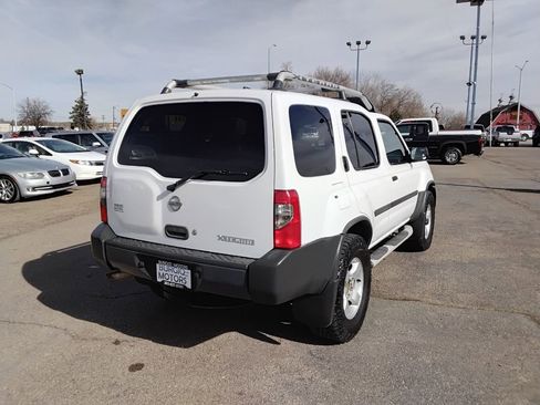 Used 2004 Nissan Xterra XE image 3