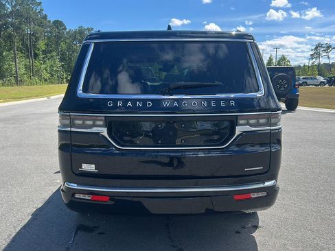 Used 2022 Jeep Grand Wagoneer Series II w/ Convenience Group III AWD/4WD image 6