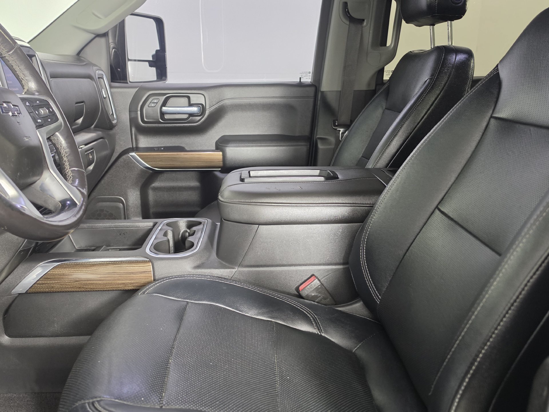 Used 2020 Chevrolet Silverado 1500 RST w/ All-Star Edition AWD/4WD image 3