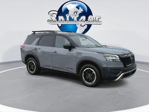 Used 2023 Nissan Pathfinder Rock Creek image 3