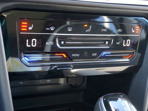 New 2026 Volkswagen Taos SE AWD/4WD image 14