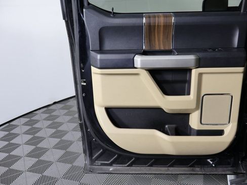 Used 2016 Ford F150 Lariat w/ Equipment Group 502A Luxury image 13