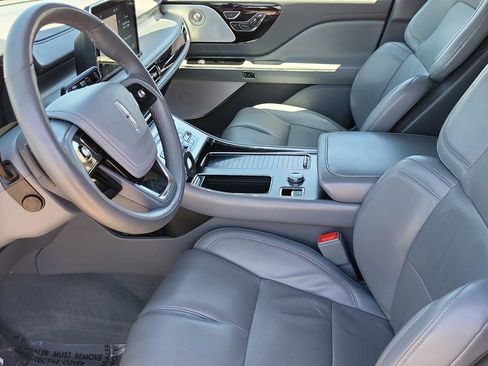 Used 2020 Lincoln Aviator Grand Touring w/ Equipment Group 302A AWD/4WD image 11