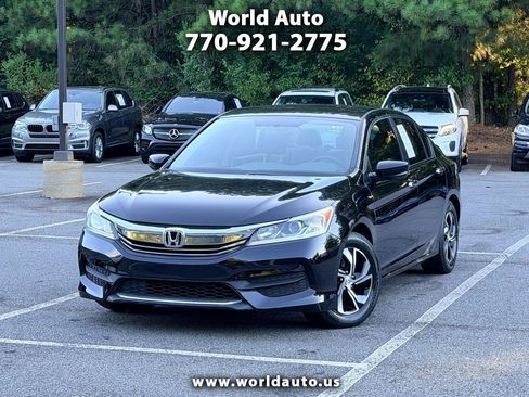 Used 2017 Honda Accord LX image 1