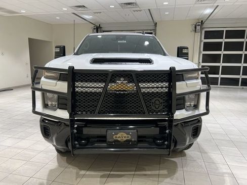 Used 2025 Chevrolet Silverado 2500 Custom w/ Custom Convenience Package AWD/4WD image 8