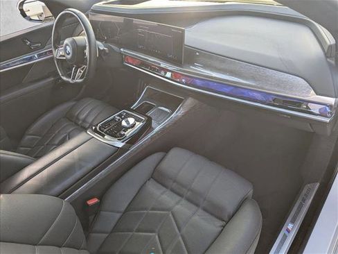 Certified 2023 BMW 760i xDrive w/ Executive Package image 23