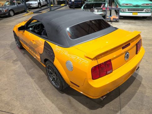 Used 2007 Ford Mustang GT Premium RWD image 12