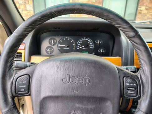 Used 1999 Jeep Grand Cherokee Laredo AWD/4WD image 11