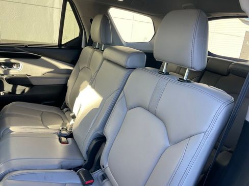 Certified 2025 Honda Pilot EX-L image 39