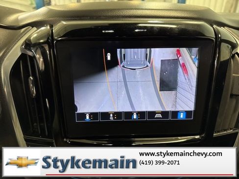 Used 2022 Chevrolet Traverse RS image 42