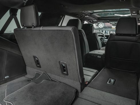 Used 2026 Cadillac Escalade V image 38