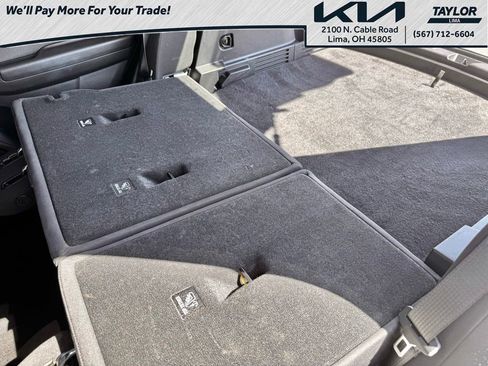 Used 2025 Chevrolet TrailBlazer LT AWD/4WD image 23