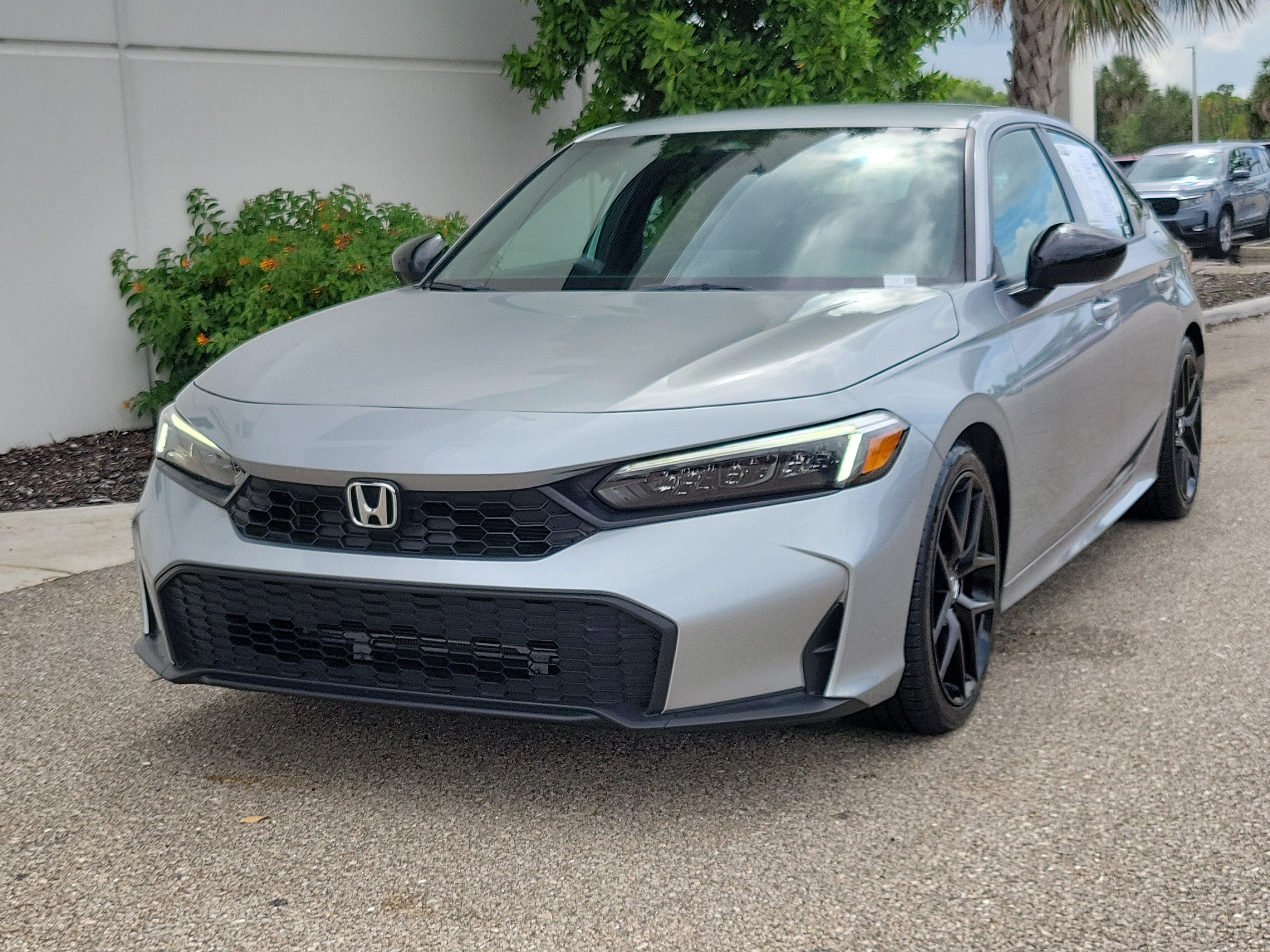 Used 2025 Honda Civic Sport image 3