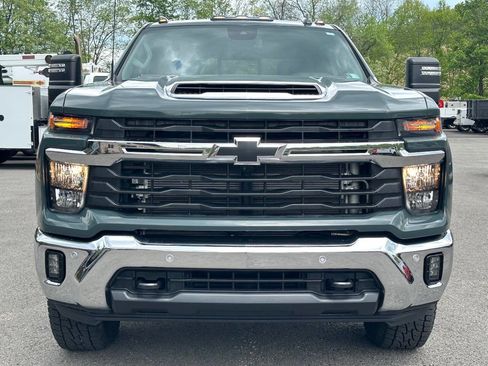 Used 2025 Chevrolet Silverado 3500 LT w/ All Star Edition AWD/4WD image 3