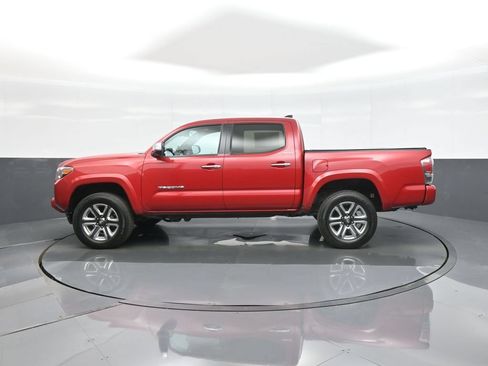 Used 2019 Toyota Tacoma Limited AWD/4WD image 4