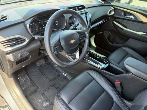 Used 2021 Chevrolet TrailBlazer ACTIV w/ Convenience Package FWD image 13